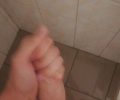 Stříkání když uklízečka vytírá